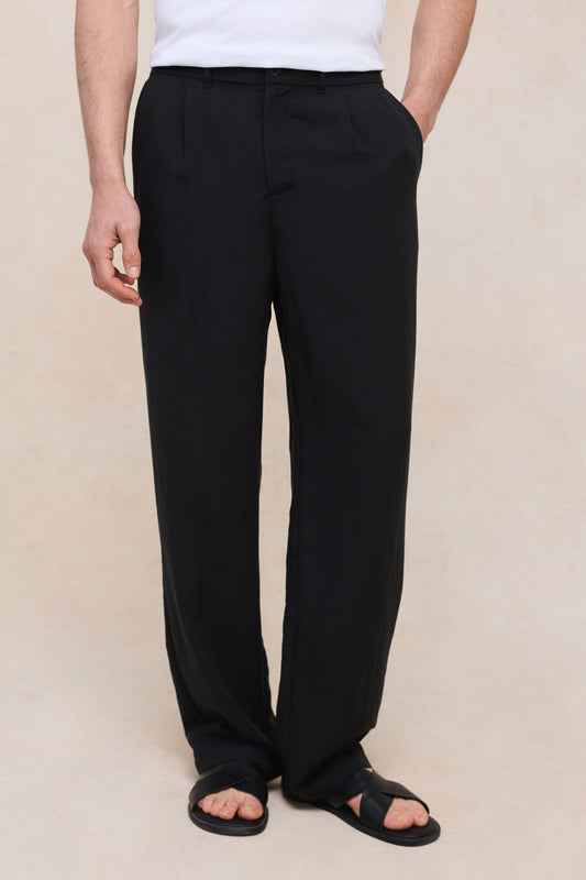 Helio Pleated Relaxed Trouser - Black